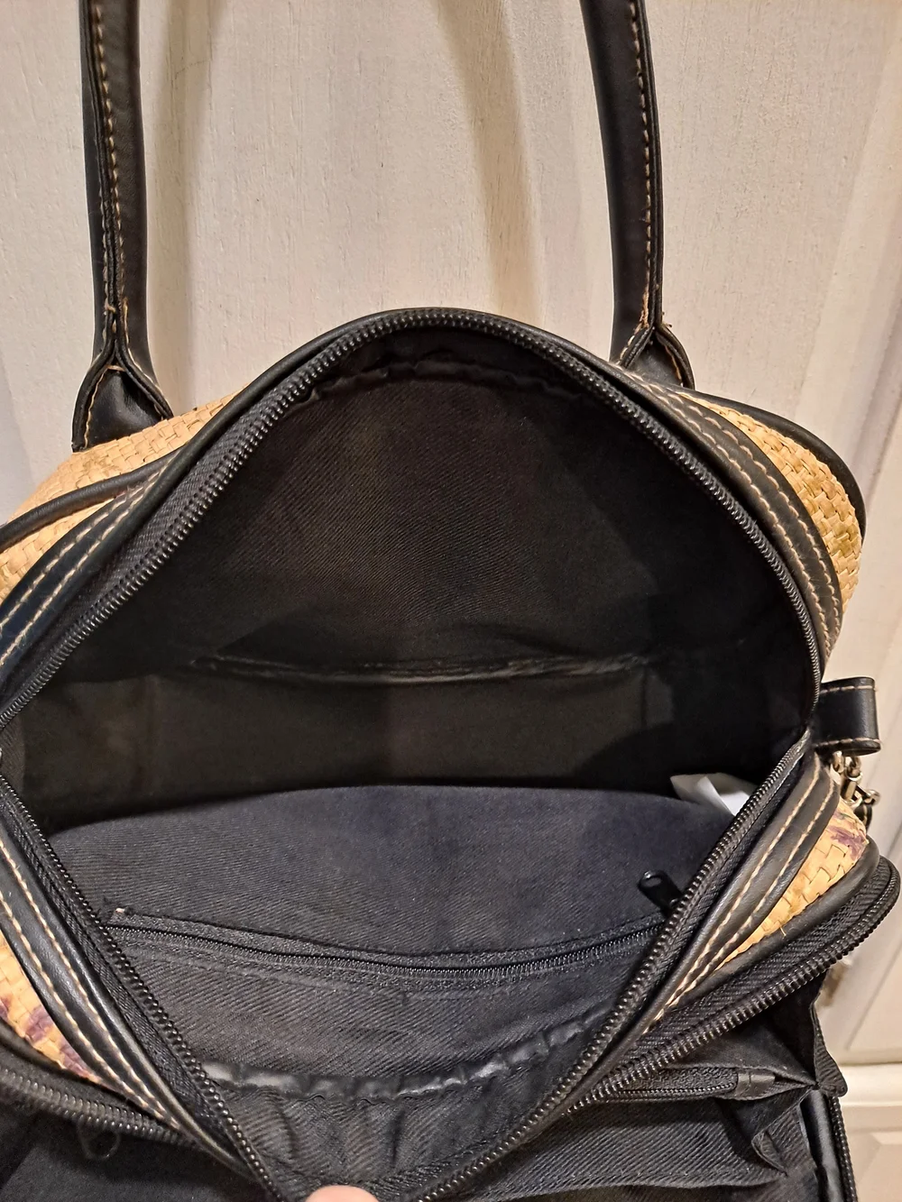 Stone Mountain Vintage Y2k Handpainted Floral Woven Straw Dome Satchel